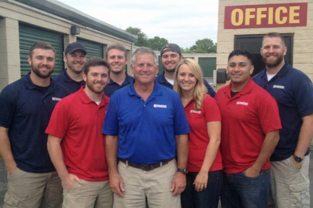 Water damage restoration professionals in Pontiac, MI